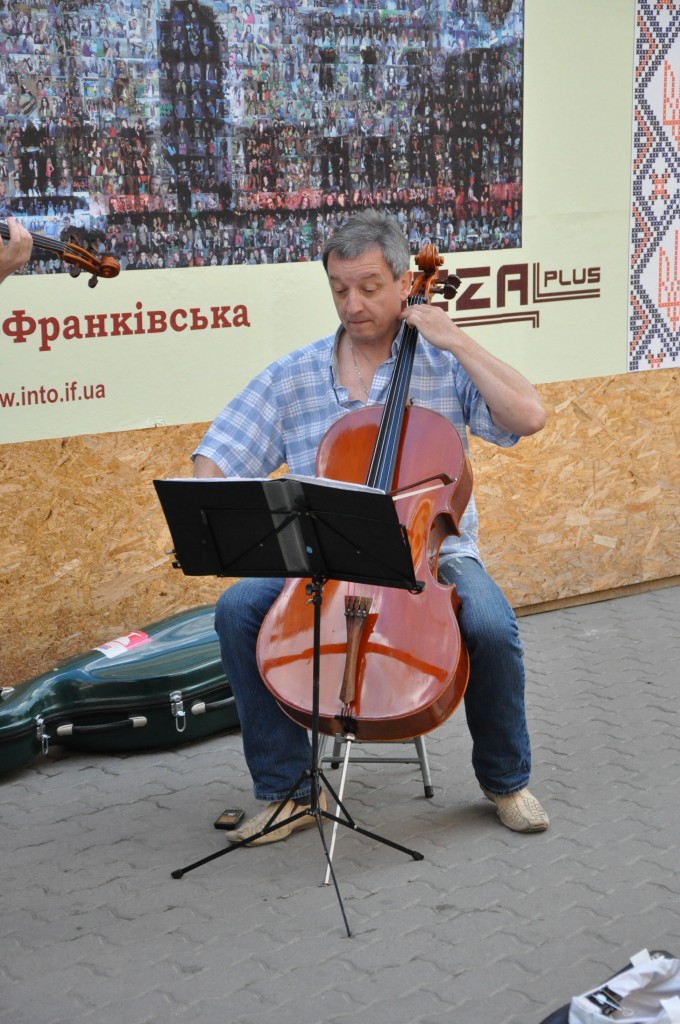 Малесенький фестиваль чотирьох друзів