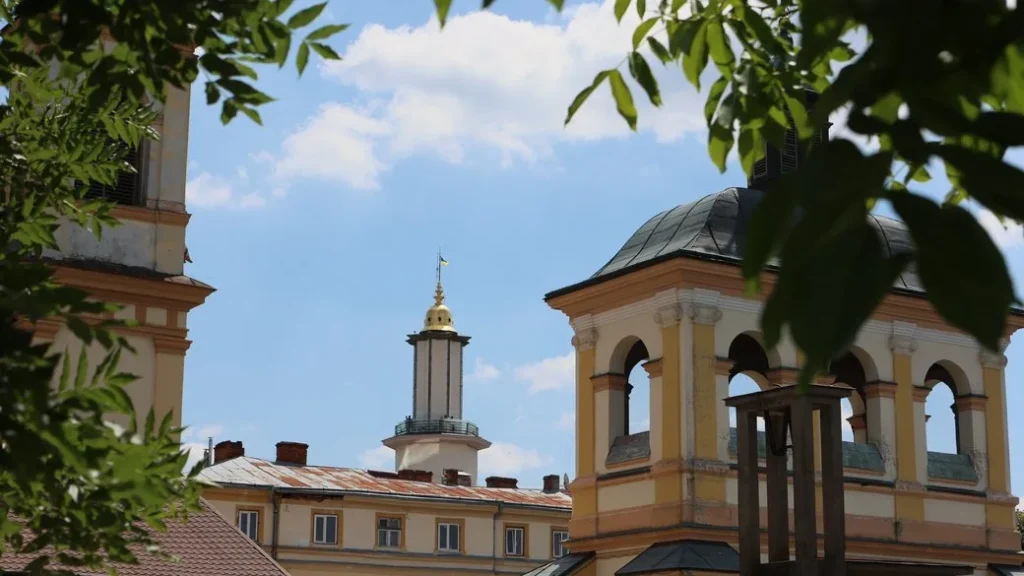 Синоптики прогнозують теплу погоду на Франківщині 20 червня
