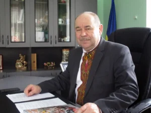 Суд поновив на посаді голову Верховинської громади Мицканюка