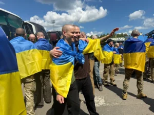 Україна повернула з полону 186 людей, серед них оборонці Маріуполя