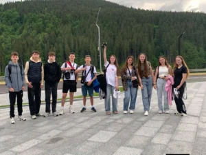 Учасники проєкту з Прикарпаття відпочили в Карпатах