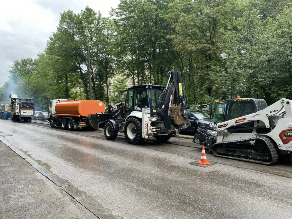 В Івано-Франківську розпочали ремонт вулиці Чорновола