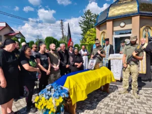 На Городенківщині попрощаються з воїном Ігорем Морозом