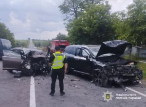 На Прикарпатті у ДТП загинула водійка, двоє травмовані