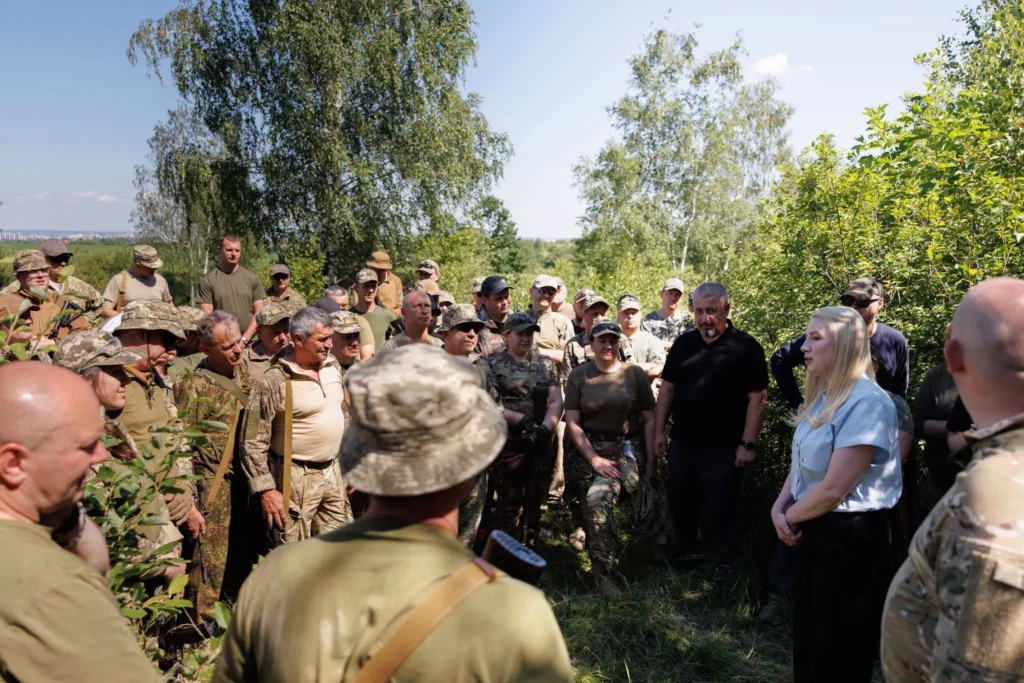 На Івано-Франківщині підготували супервізорів для курсу «Захист України»