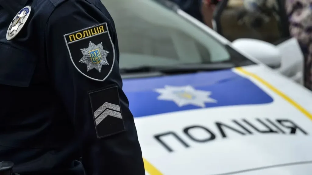 На Прикарпатті поліція перевіряє побиття чоловіка з відео