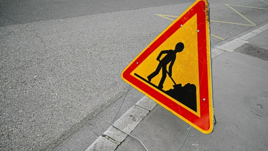 В Івано-Франківську перекрили Бандери через прорив водогону