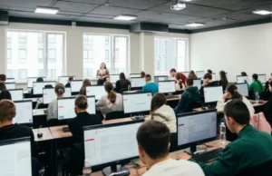 В Івано-Франківську пояснили роботу НМТ під час тривог