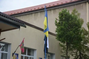 У Надвірнянській громаді в школах підняли Прапор Надії