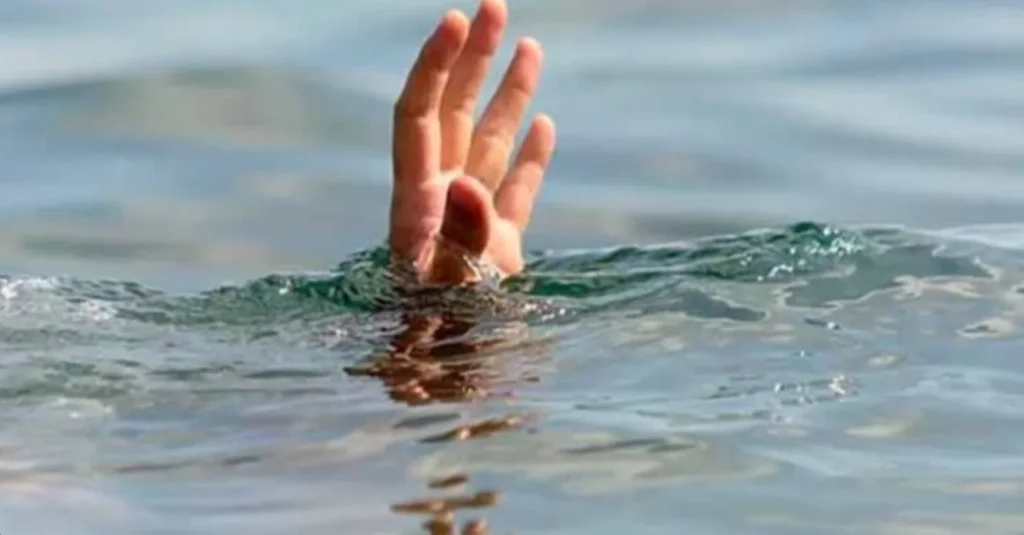 У Підпечерах з водойми дістали тіло чоловіка