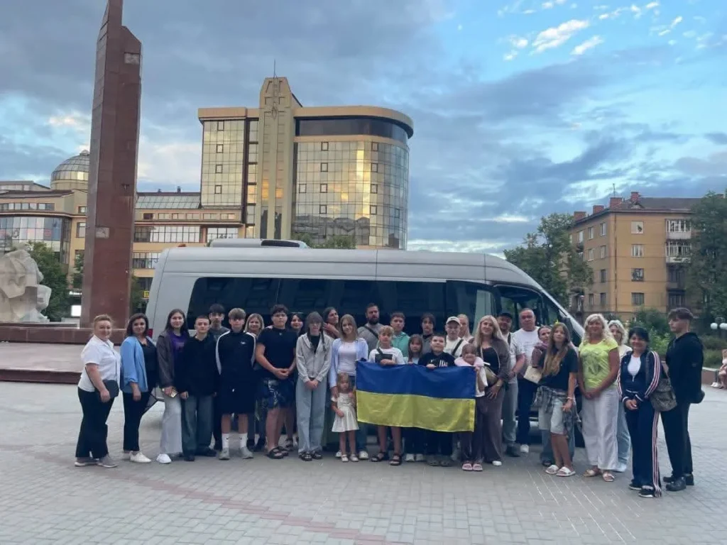 З Івано-Франківська діти захисників поїхали на відпочинок до Угорщини
