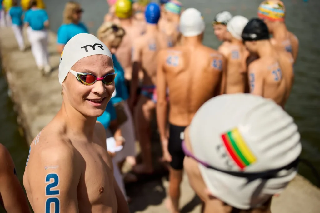 В Івано-Франківську розпочали чемпіонат України з плавання