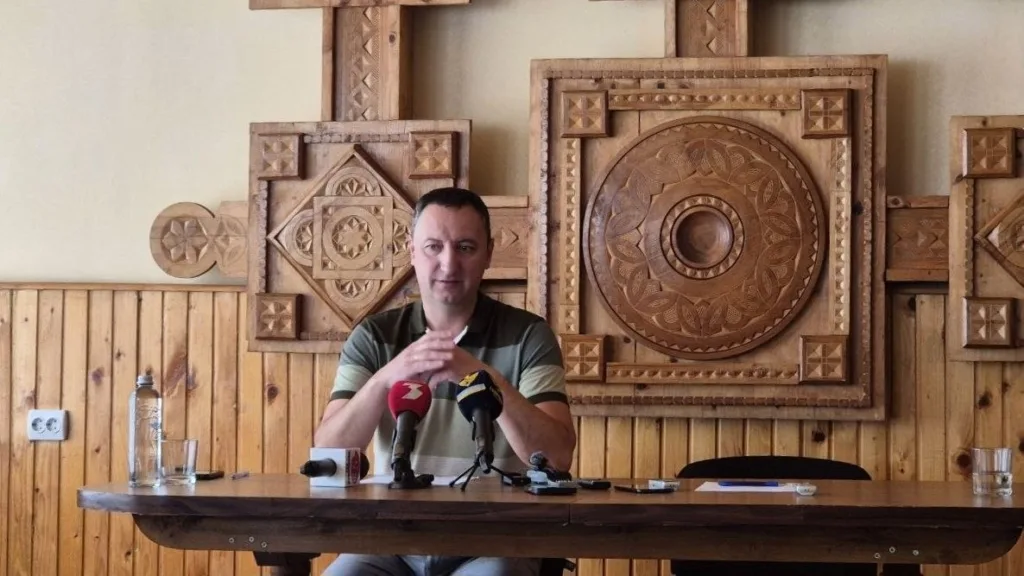 У Ворохтянській громаді хочуть кладовище на землі нацпарку