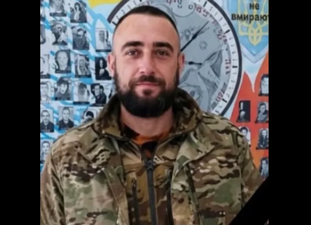 На Прикарпатті загинув військовий Володимир Винник із Яблуньки